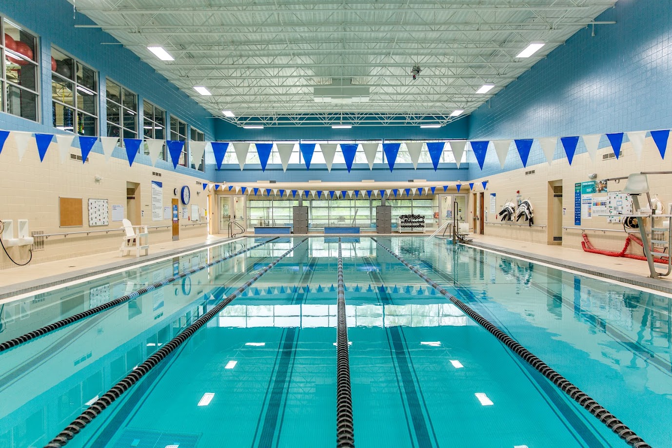 Southwest_Large pool with swimming lanes